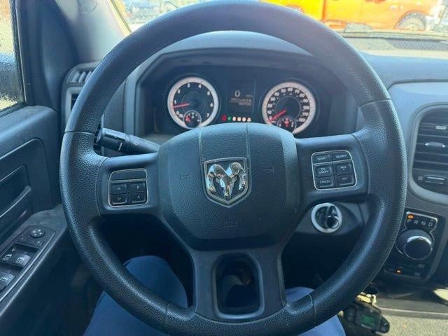 2015 RAM 1500 4WD Quad Cab 6.4 Ft Box Express