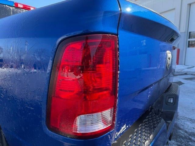 2015 RAM 1500 4WD Quad Cab 6.4 Ft Box Express