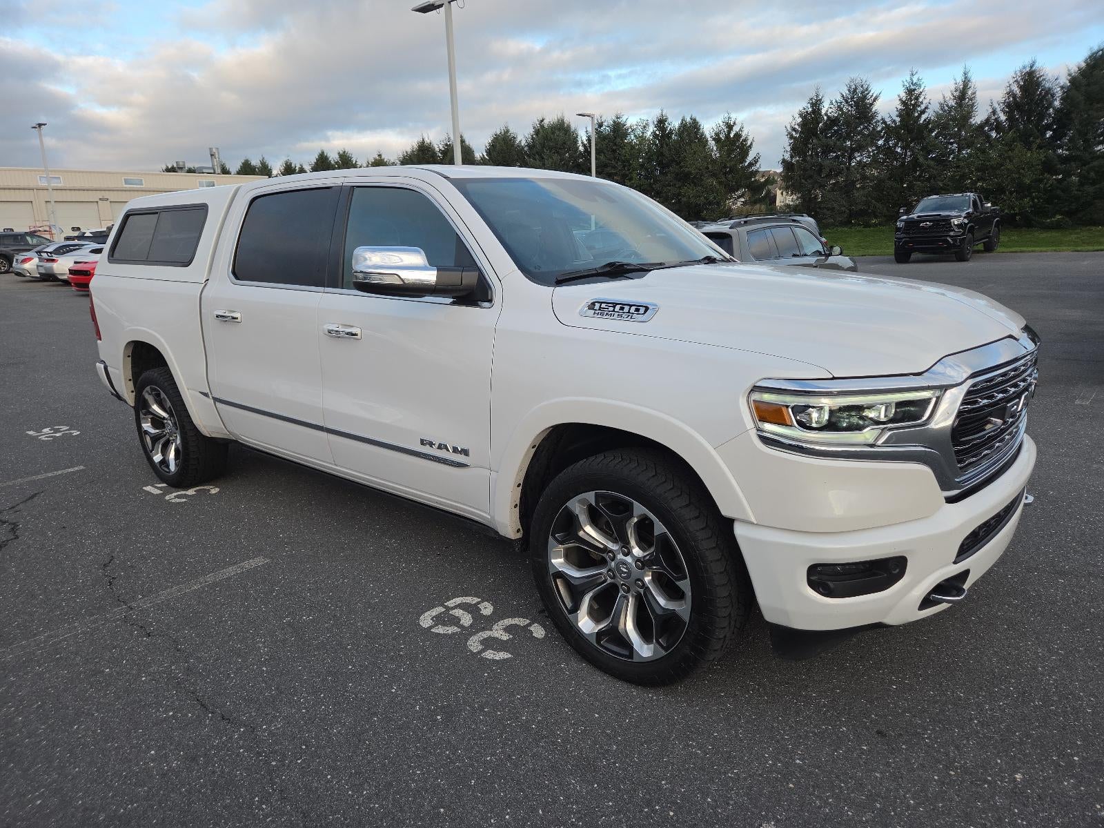 2019 RAM 1500 Limited 4x4 Crew Cab 5'7" Box