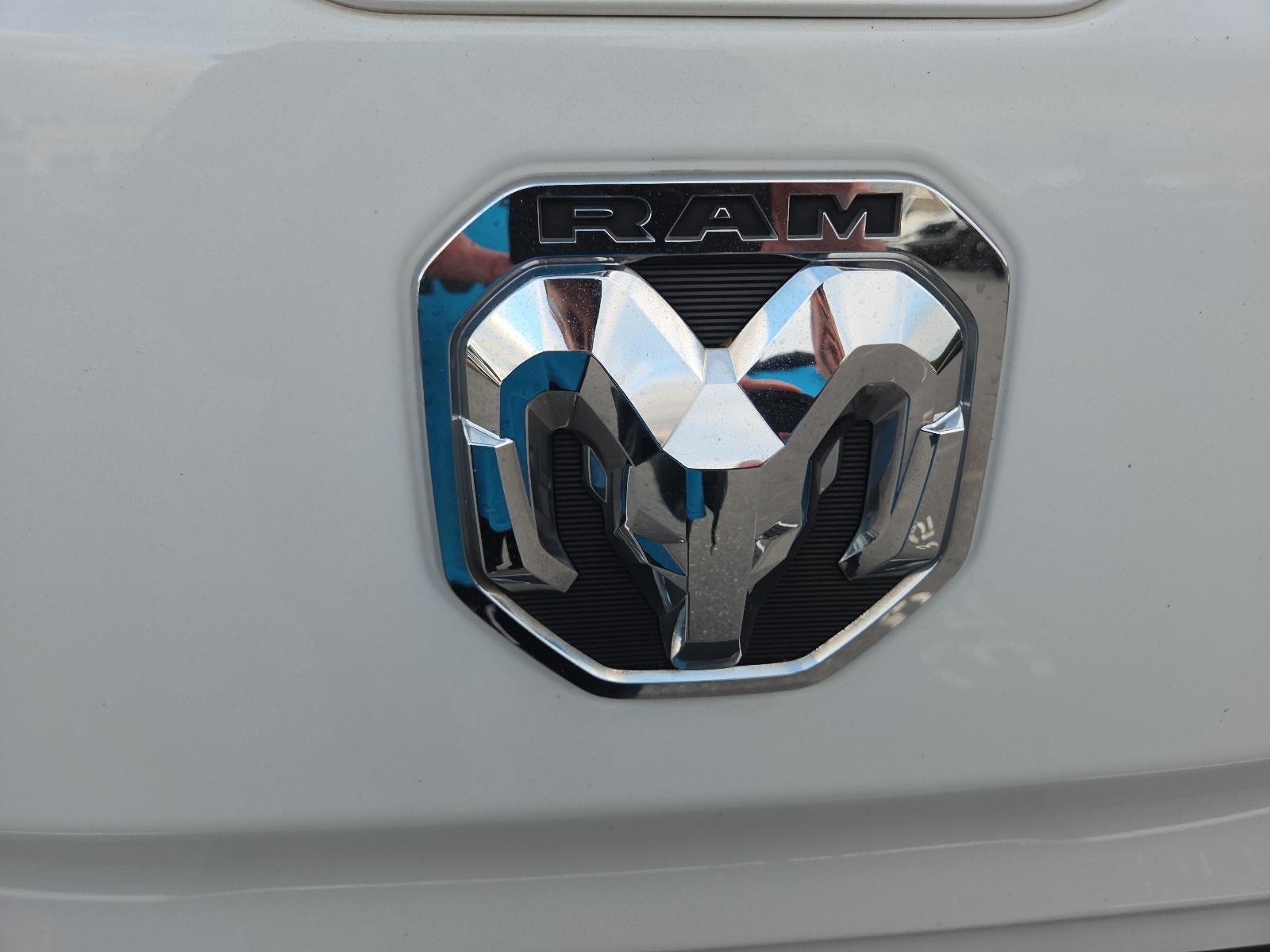 2019 RAM 1500 Limited 4x4 Crew Cab 5'7" Box
