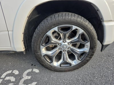 2019 RAM 1500 Limited 4x4 Crew Cab 5'7" Box