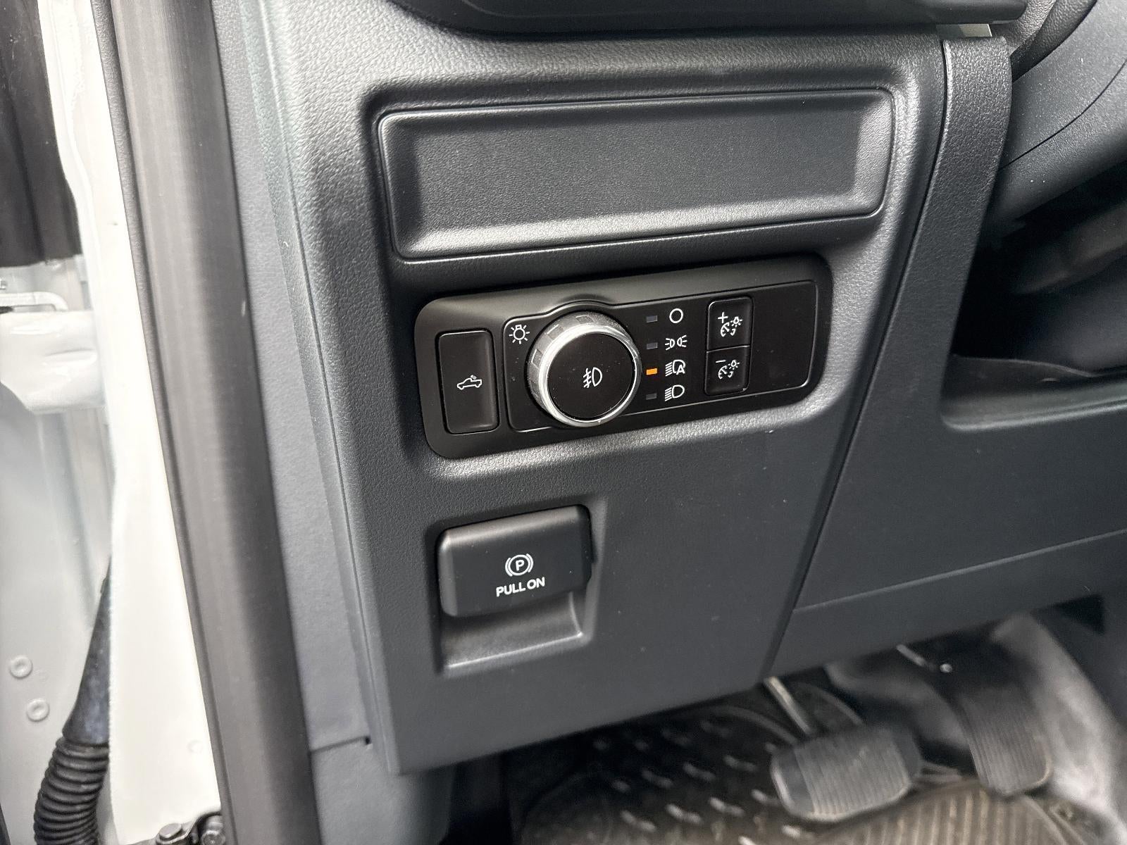 2023 Ford F-150 XL 4WD SuperCab 6.5' Box