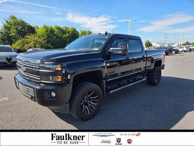 2015 Chevrolet Silverado 2500HD Built After Aug 14 Crew Cab Standard Box 4-Wheel Drive High Country
