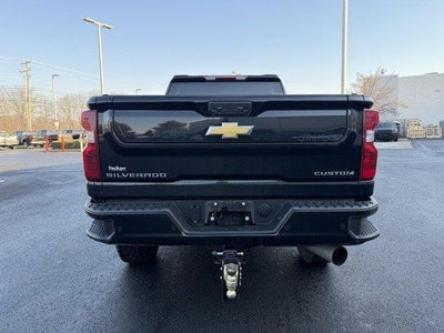2024 Chevrolet Silverado 2500 HD Crew Cab Standard Box 4-Wheel Drive Custom