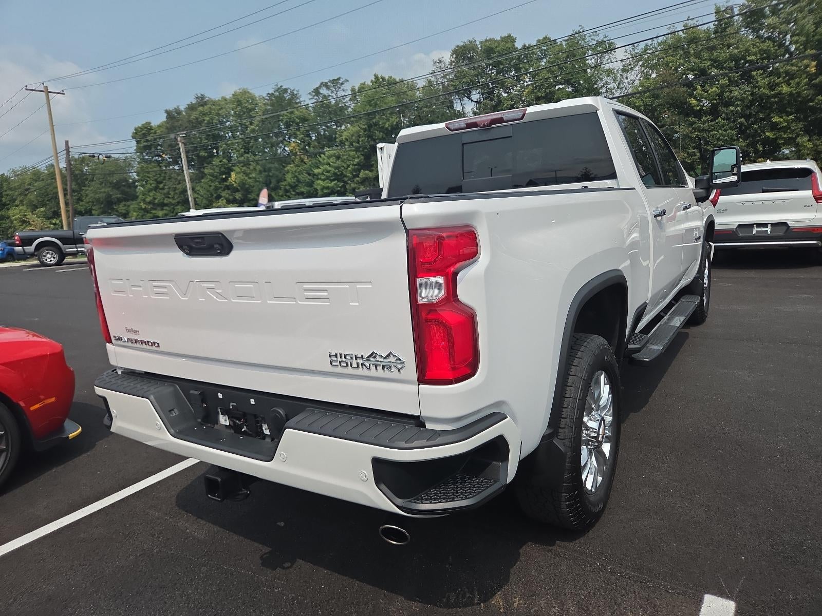 2021 Chevrolet Silverado 2500 HD Crew Cab Standard Box 4-Wheel Drive High Country