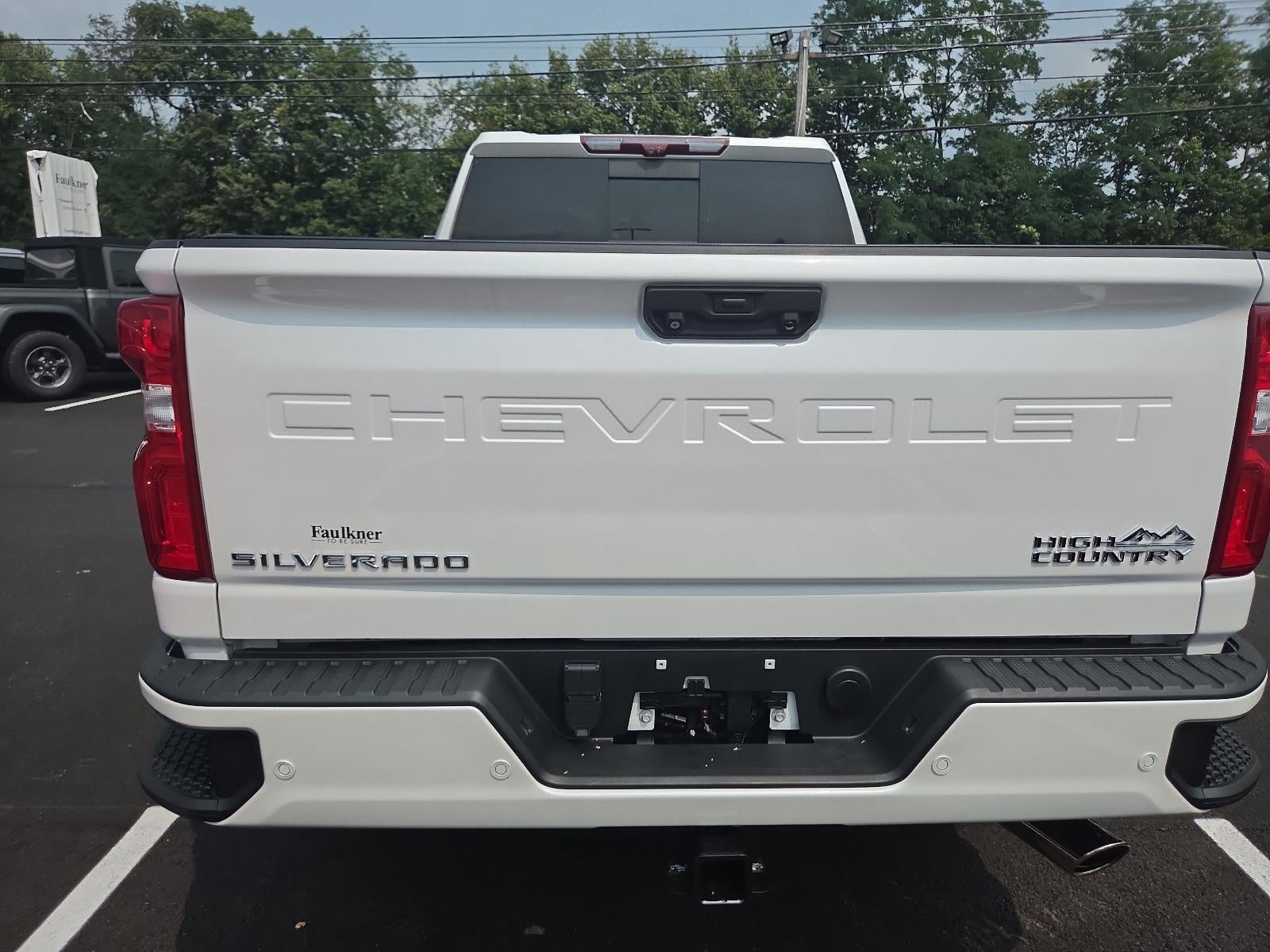 2021 Chevrolet Silverado 2500 HD Crew Cab Standard Box 4-Wheel Drive High Country