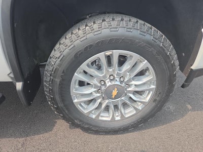 2021 Chevrolet Silverado 2500 HD Crew Cab Standard Box 4-Wheel Drive High Country