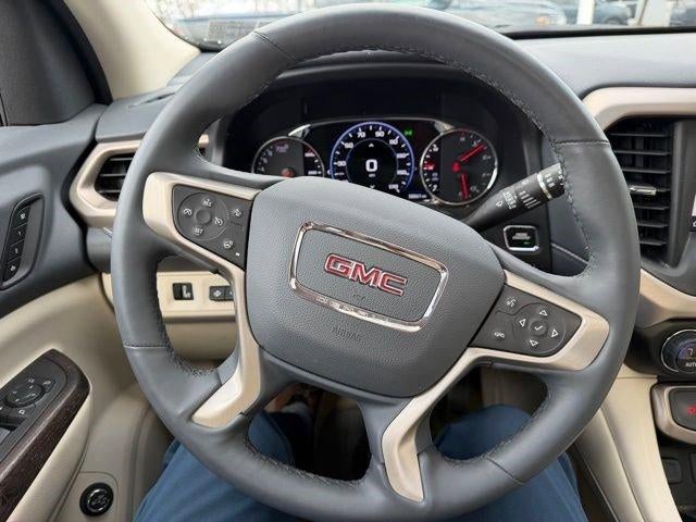 2023 GMC Acadia AWD Denali