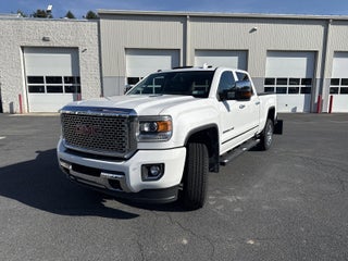 2016 GMC Sierra 2500 HD Crew Cab Standard Box 4-Wheel Drive Denali