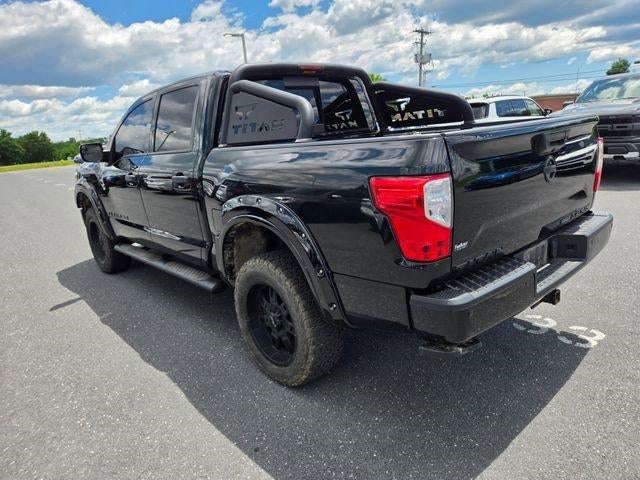 2019 Nissan Titan 4x4 Crew Cab SL