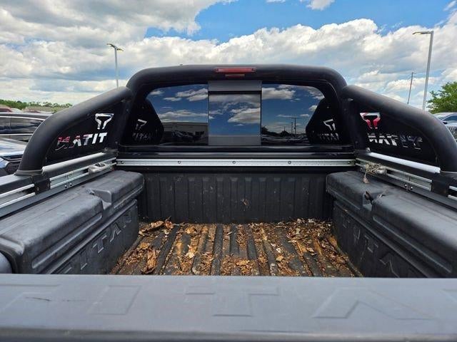2019 Nissan Titan 4x4 Crew Cab SL
