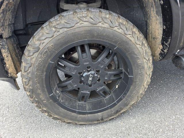 2019 Nissan Titan 4x4 Crew Cab SL