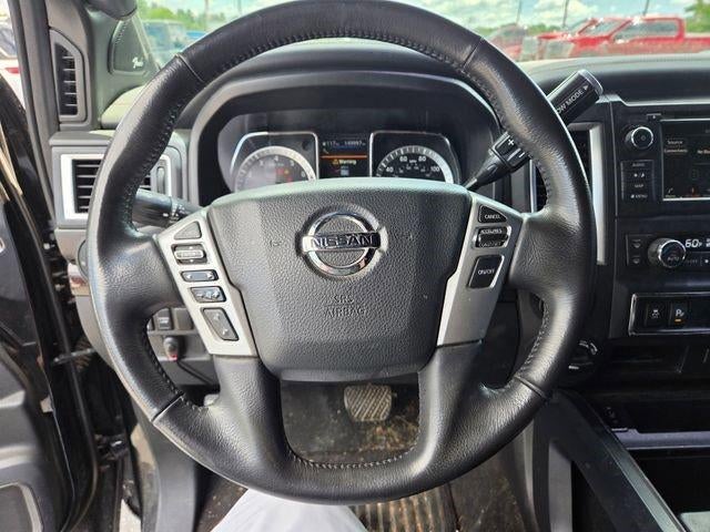 2019 Nissan Titan 4x4 Crew Cab SL
