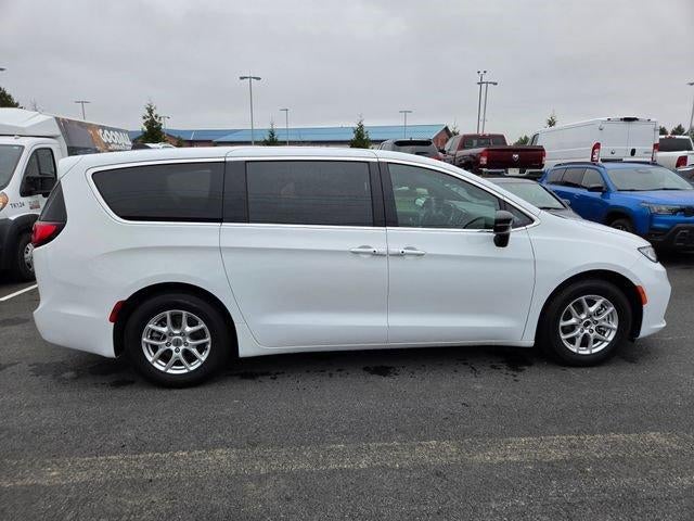 2025 Chrysler Pacifica Select FWD