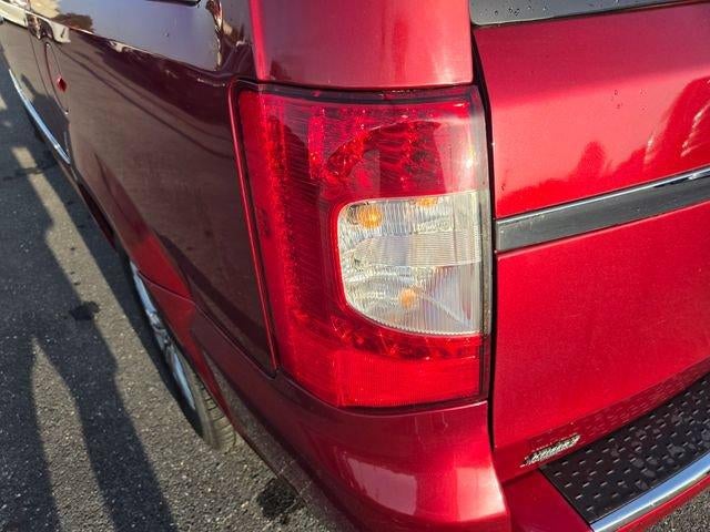 2014 Chrysler Town & Country 4dr Wgn Touring-L