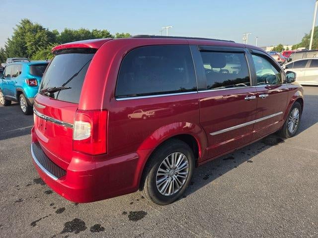 2014 Chrysler Town & Country 4dr Wgn Touring-L