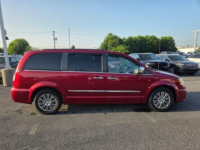 2014 Chrysler Town & Country 4dr Wgn Touring-L