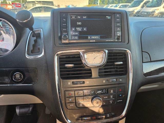 2014 Chrysler Town & Country 4dr Wgn Touring-L
