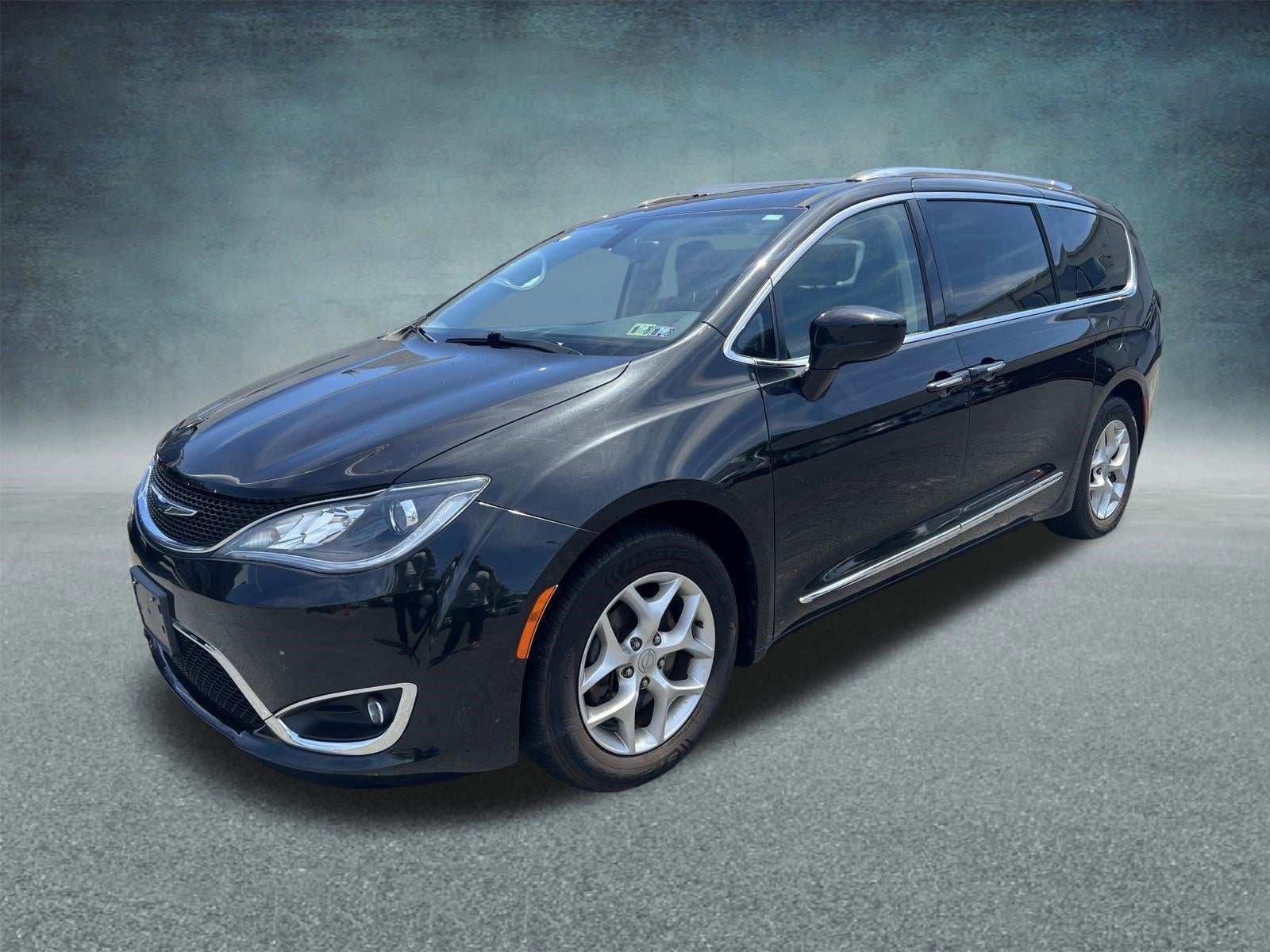 2018 Chrysler Pacifica Touring L Plus FWD