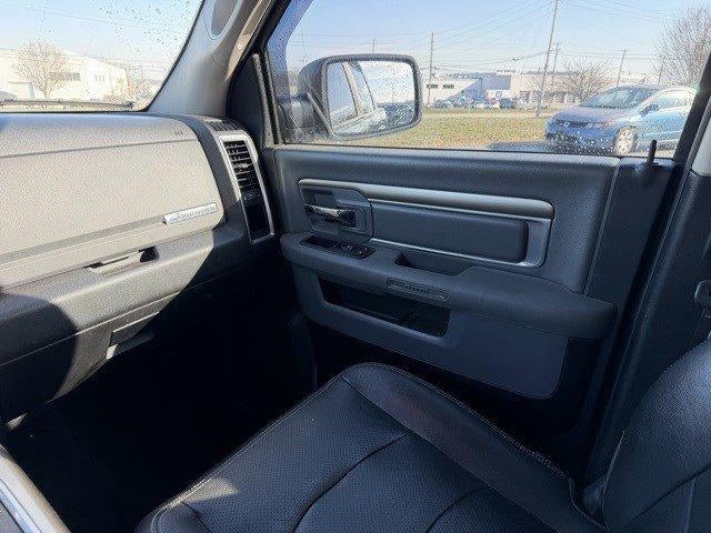 2016 RAM 1500 4WD Crew Cab 5.7 Ft Box Big Horn