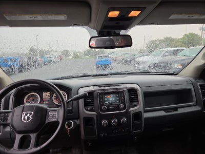 2015 RAM 2500 4WD Crew Cab 6.4 Ft Box Tradesman