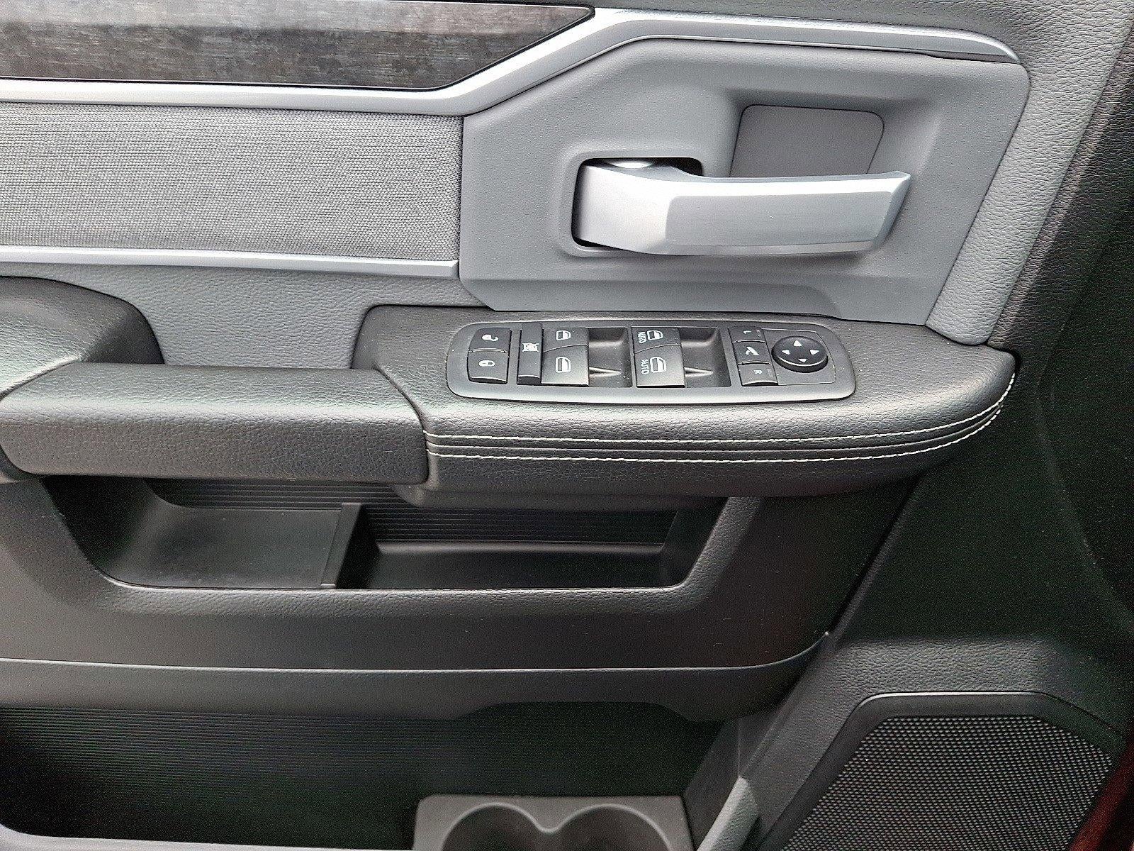 2020 RAM 2500 Big Horn 4x4 Crew Cab 6'4" Box