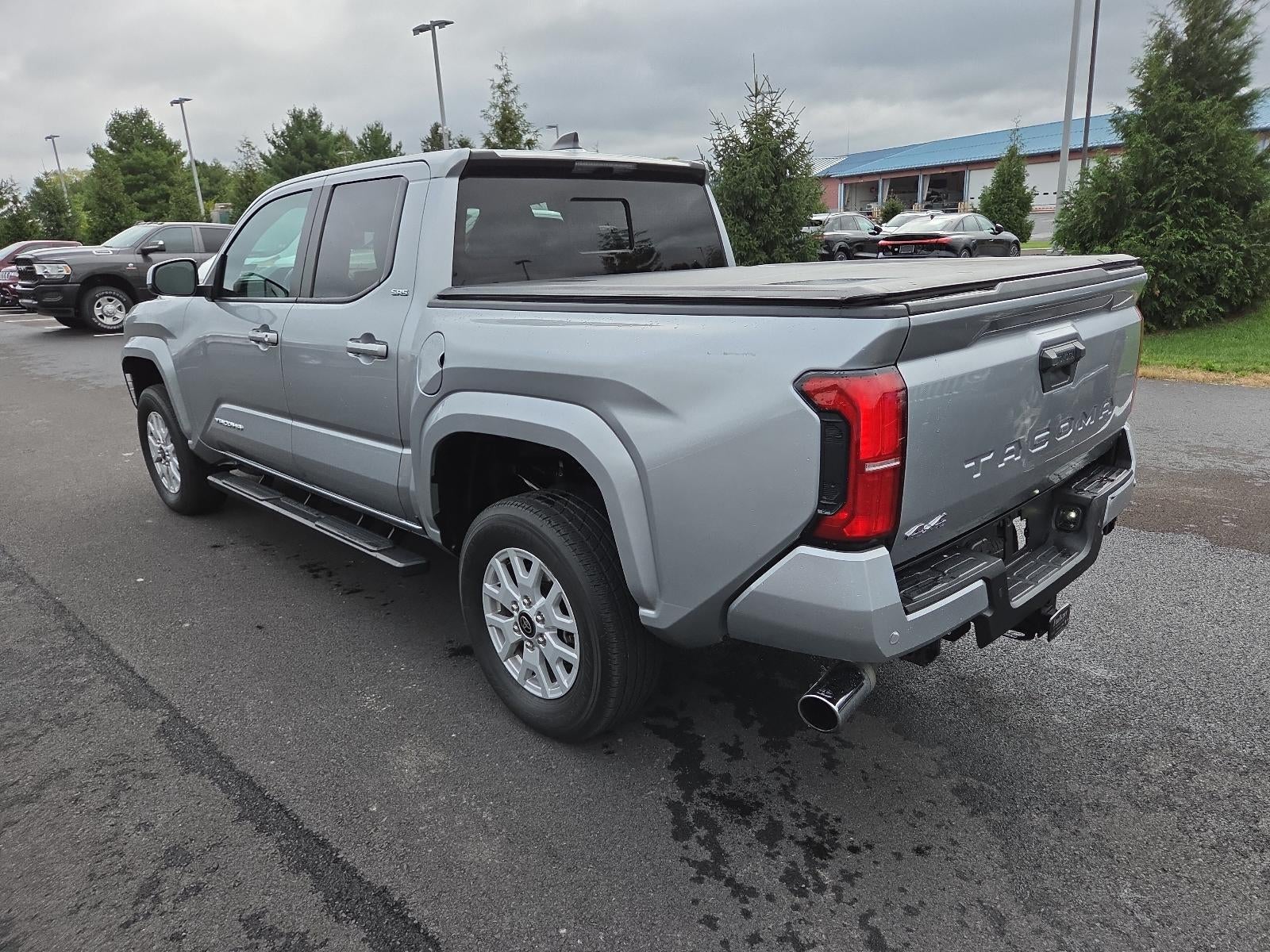 2024 Toyota Tacoma 4WD 4WD SR5 Double Cab 5' Bed AT (GS)