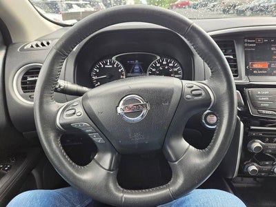 2017 Nissan Pathfinder 4x4 SV