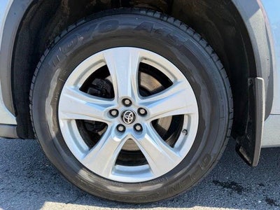 2021 Toyota Highlander LE AWD (SE)