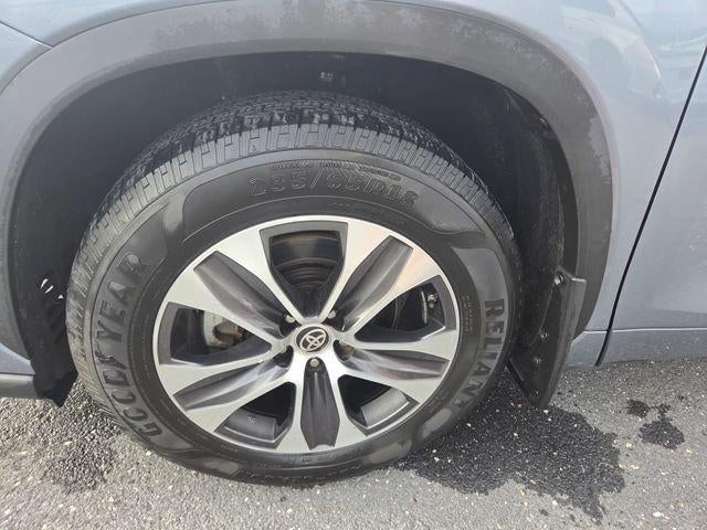 2021 Toyota Highlander XLE AWD (Natl)