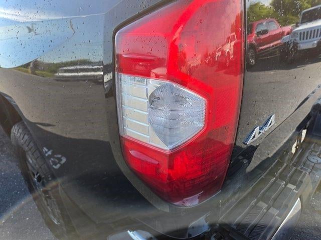 2016 Toyota Tundra 4WD Truck 4WD Double Cab Long Bed 5.7L V8 SR5 (Natl)