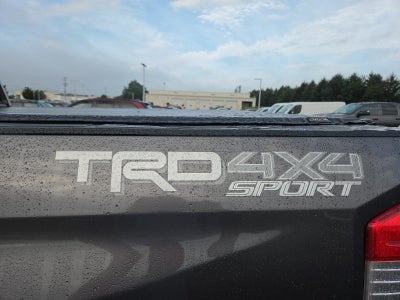 2018 Toyota Tundra 4WD 4WD SR5 CrewMax 5.5' Bed 5.7L (SE)