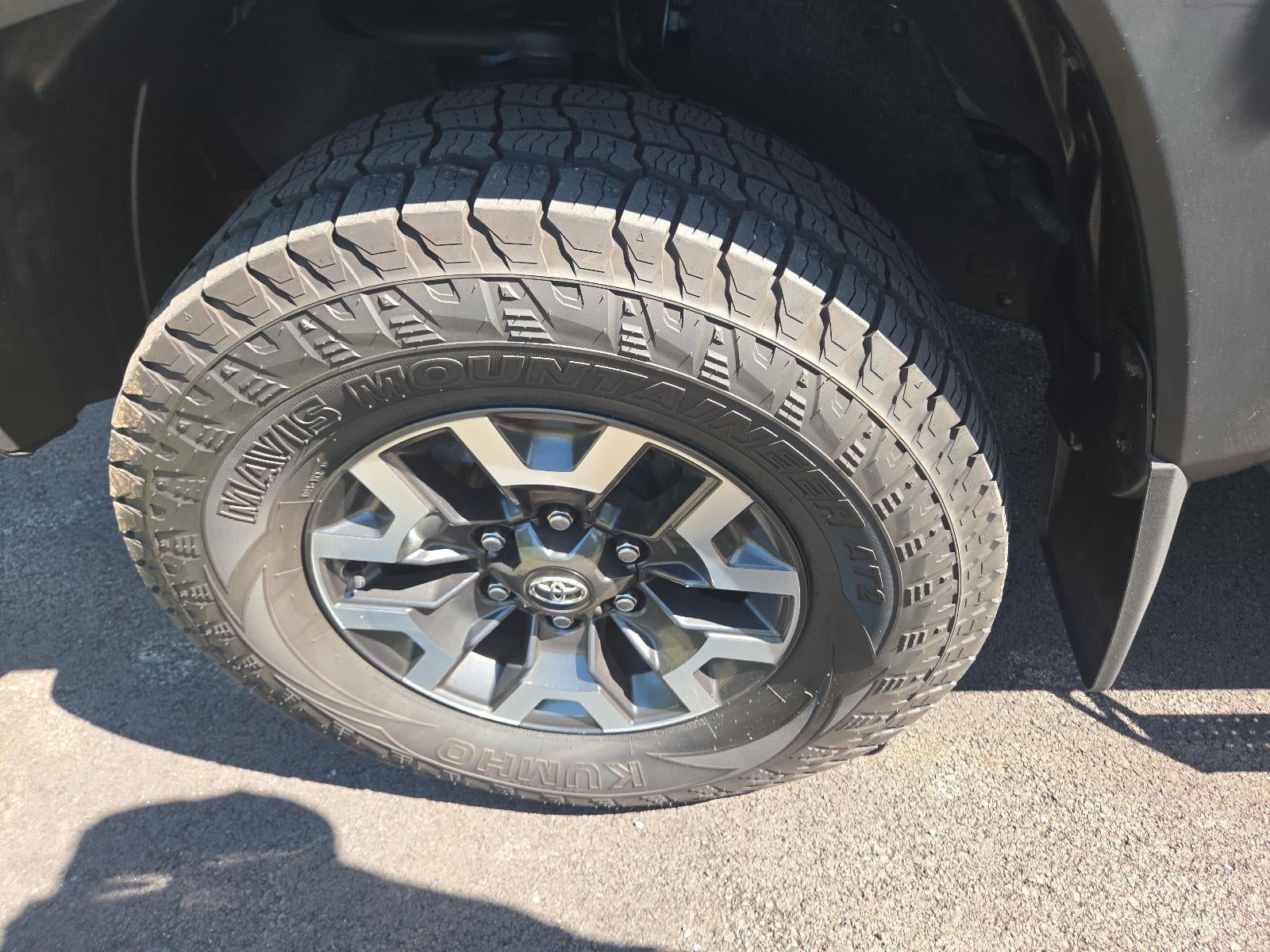 2016 Toyota Tacoma 4WD Double Cab Long Bed V6 Automatic TRD Off Road (Natl)