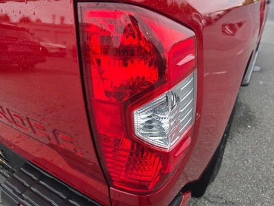 2021 Toyota Tundra 4WD 4WD SR5 Double Cab 6.5' Bed 5.7L (Natl)