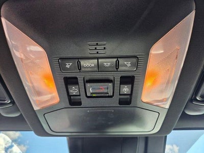 2020 Toyota RAV4 Hybrid XSE AWD (Natl)