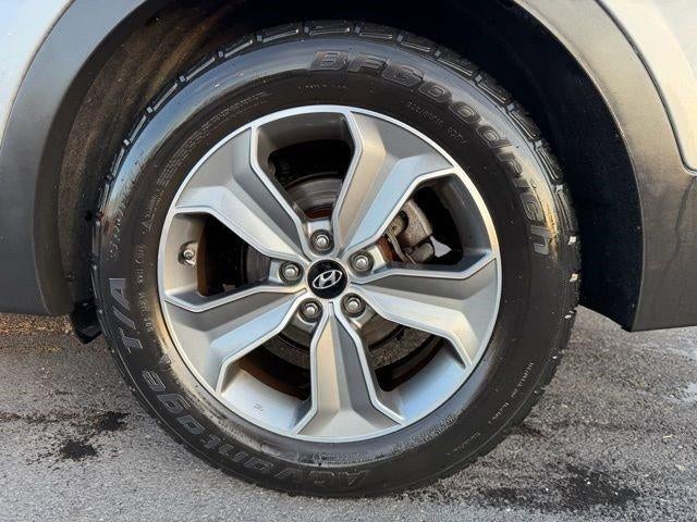 2016 Hyundai SANTA FE AWD 4dr SE