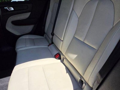 2024 Volvo XC40 B5 AWD Plus Bright Theme