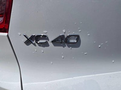 2024 Volvo XC40 B5 AWD Plus Bright Theme