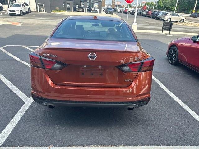 2020 Nissan Altima 2.5 SR AWD Sedan