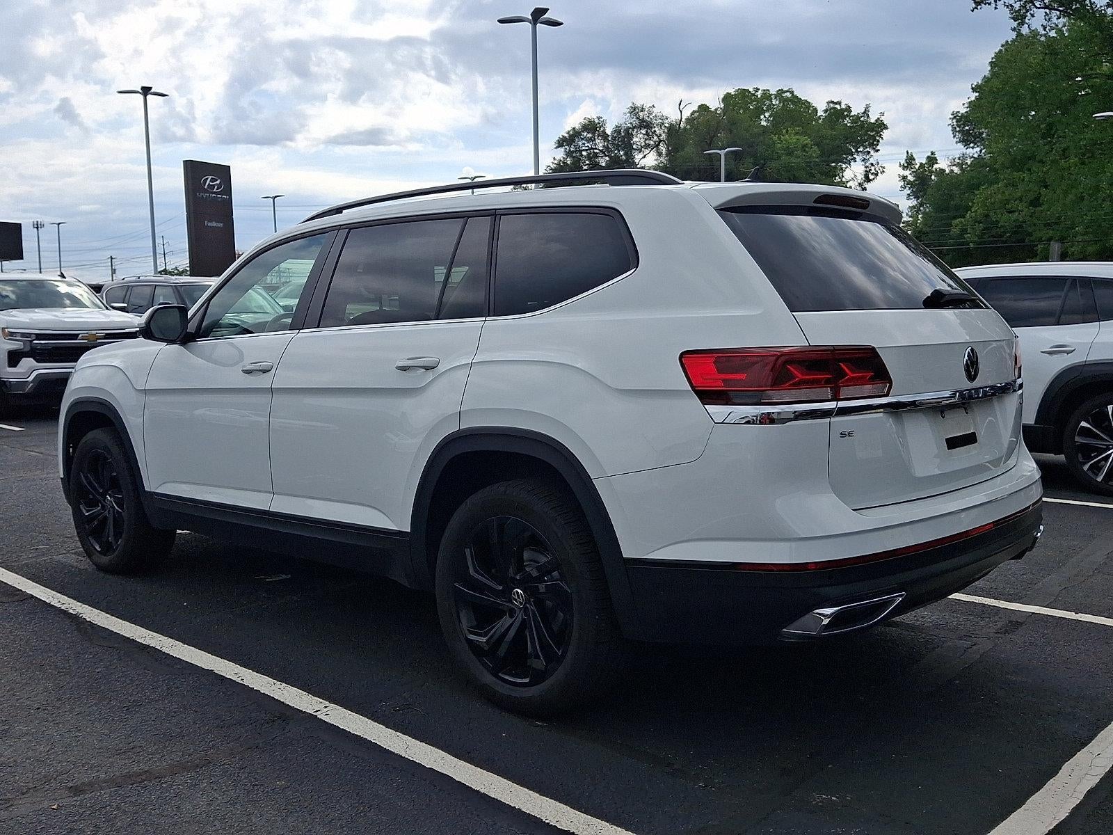 2023 Volkswagen Atlas 2.0T SE w/Technology 4MOTION