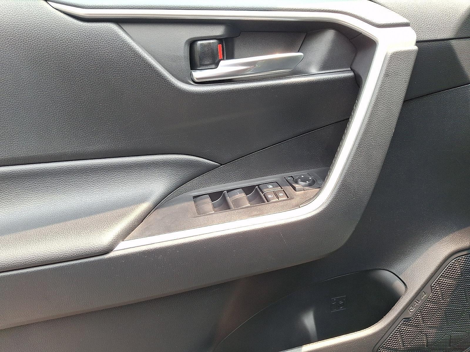 2021 Toyota RAV4 XLE AWD (Natl)