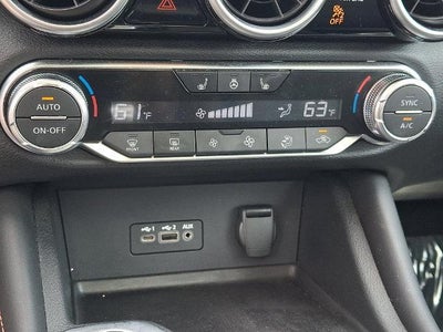 2023 Nissan Sentra SR CVT