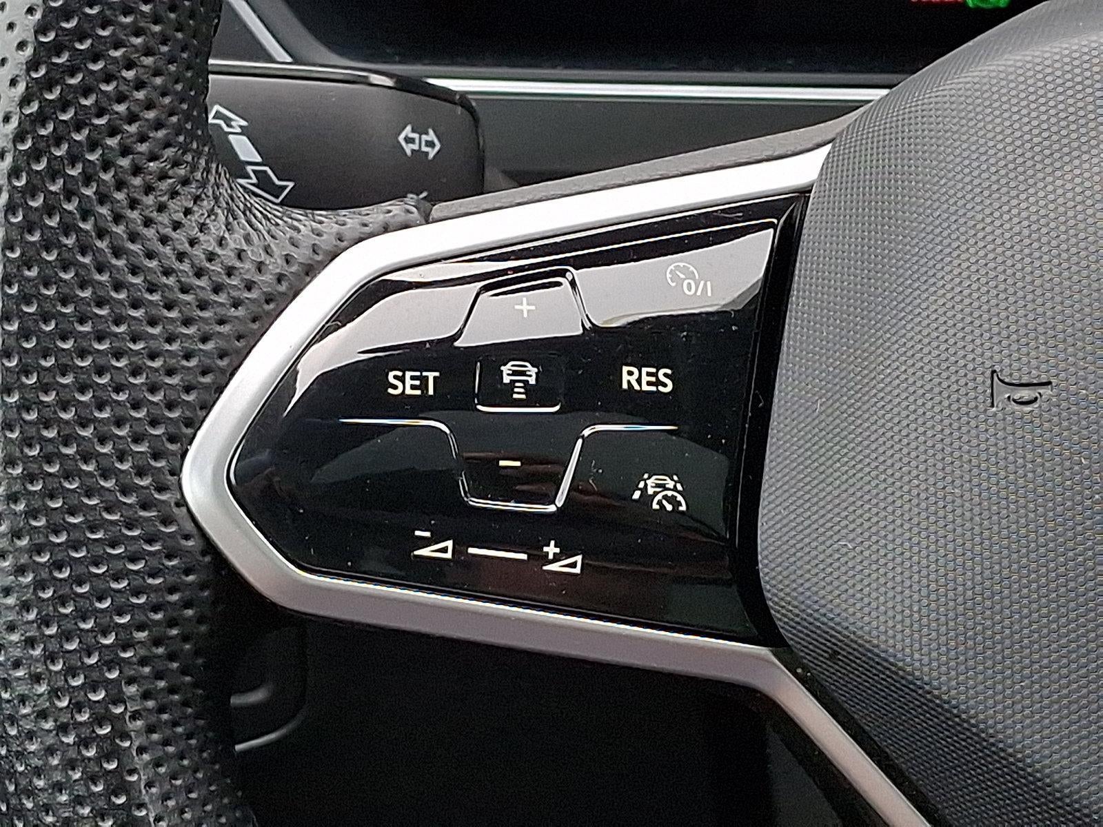 2022 Volkswagen Tiguan 2.0T SE R-Line Black 4MOTION