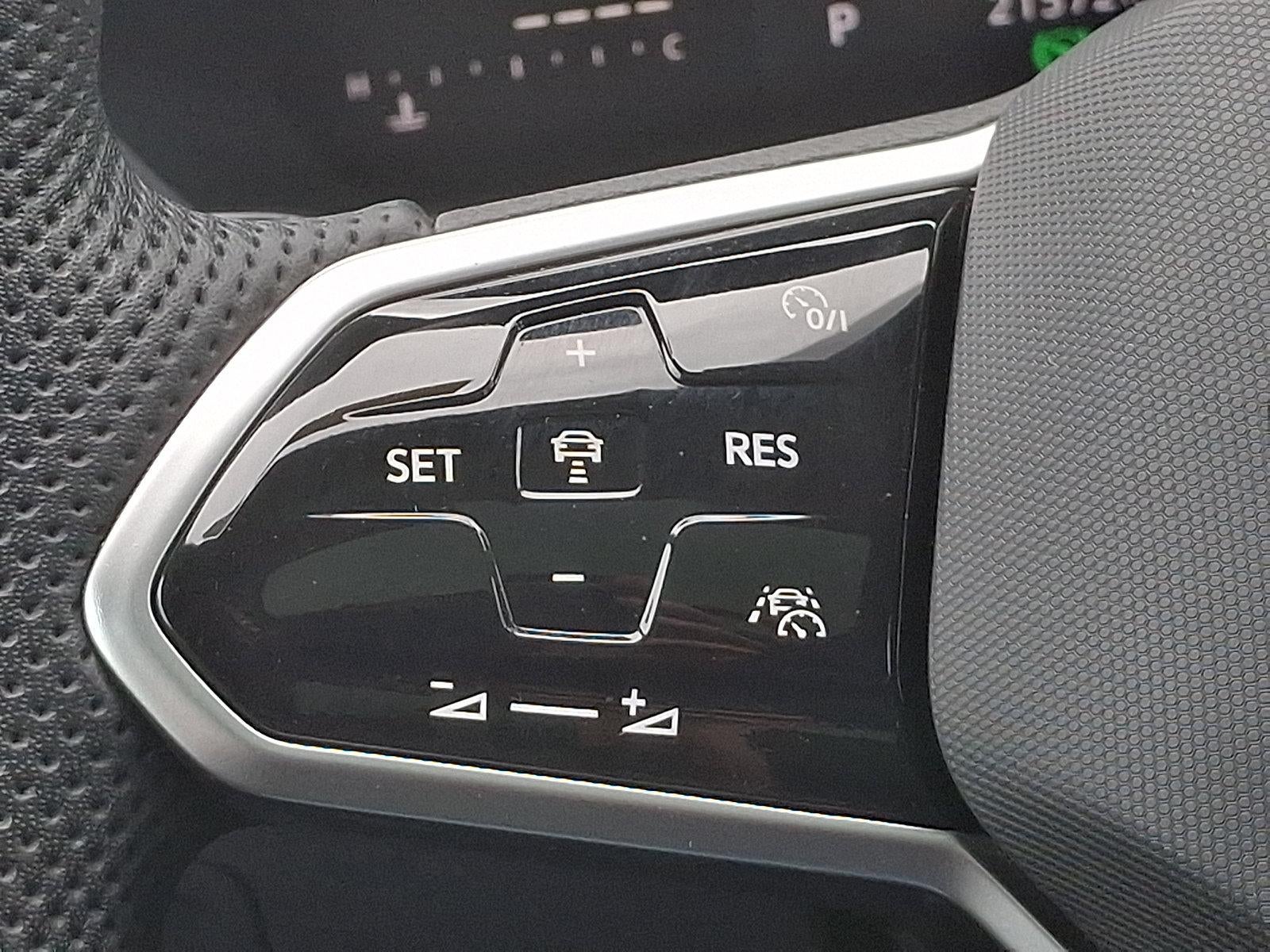 2023 Volkswagen Tiguan 2.0T SE R-Line Black 4MOTION