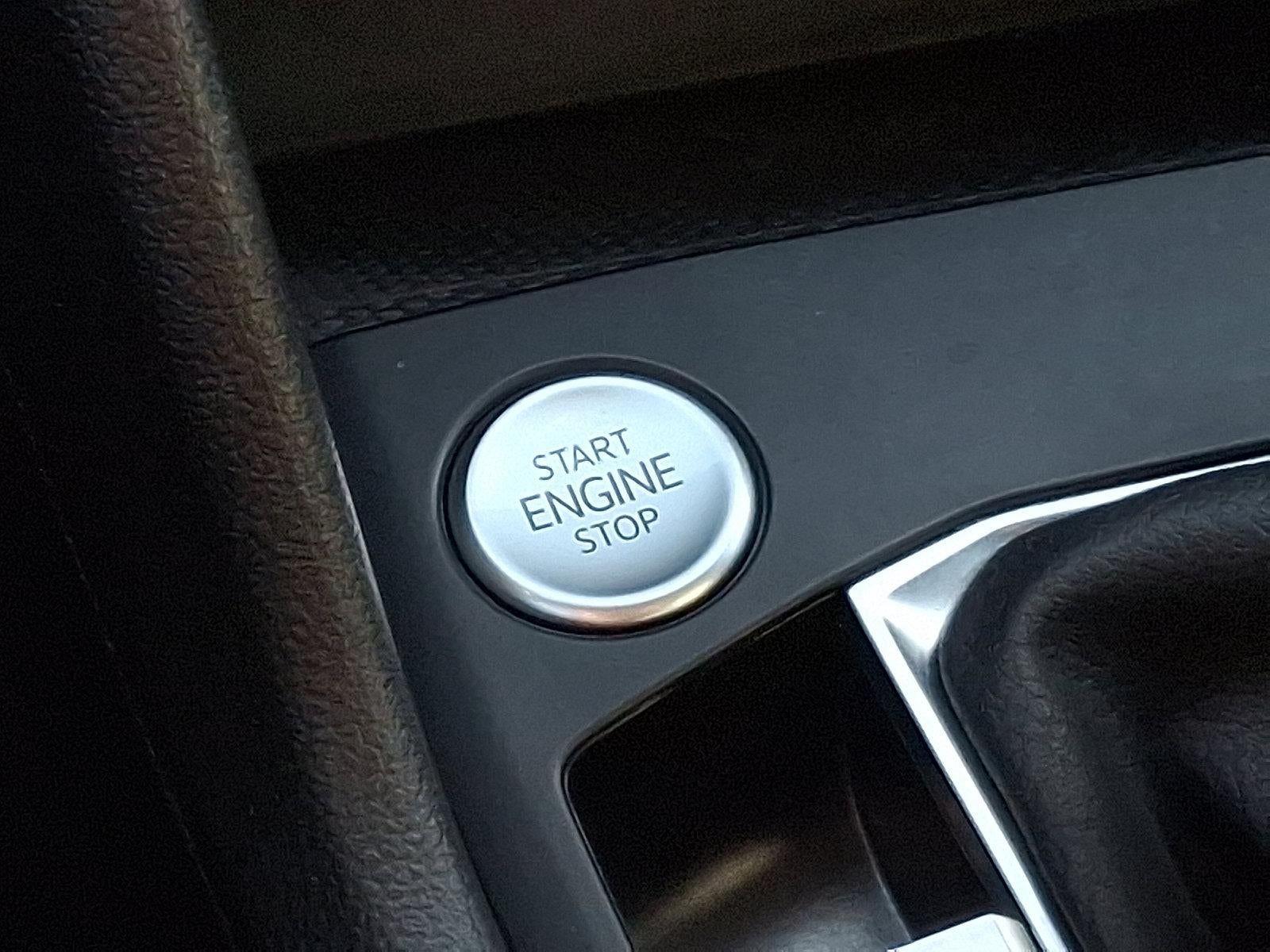 2022 Volkswagen Taos SE 4MOTION