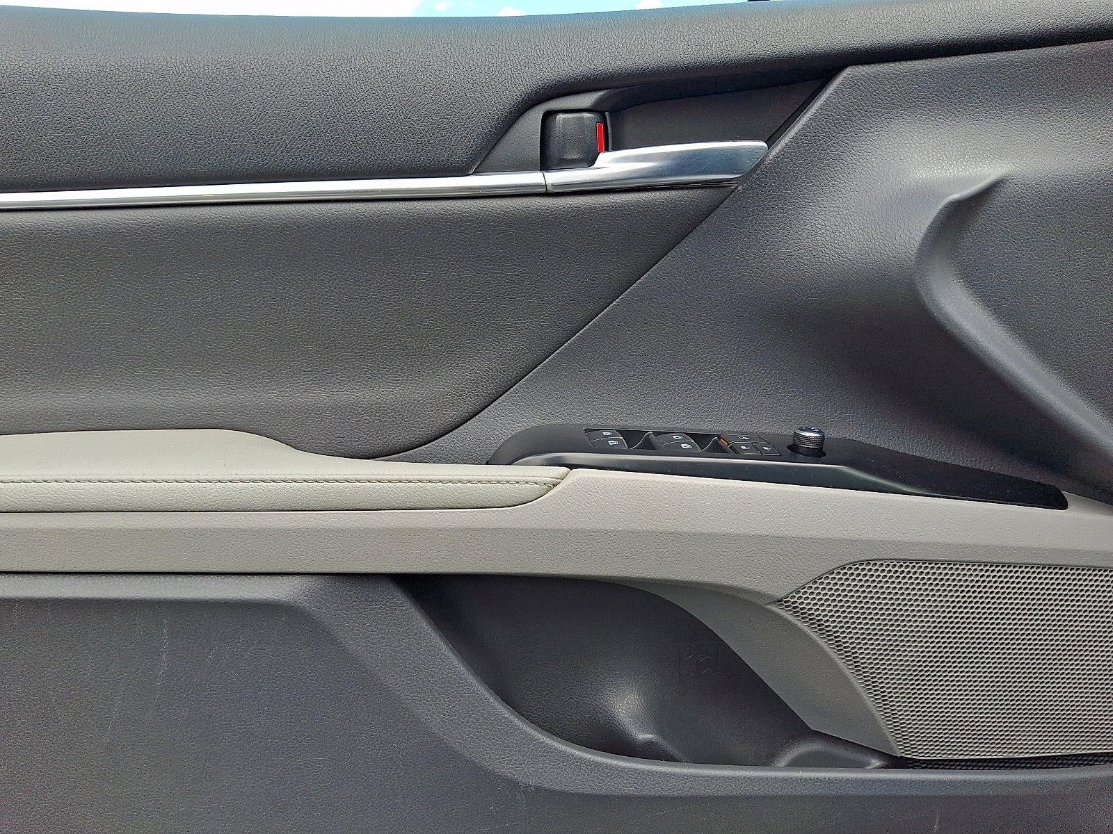 2019 Toyota Camry XLE Auto (Natl)