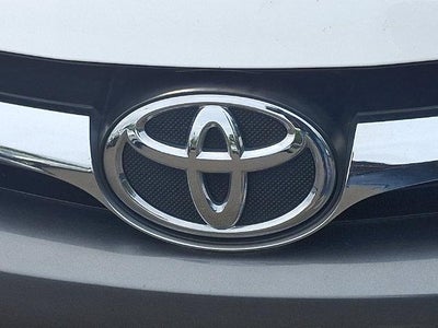 2015 Toyota Camry 4dr Sdn I4 Auto LE (SE)