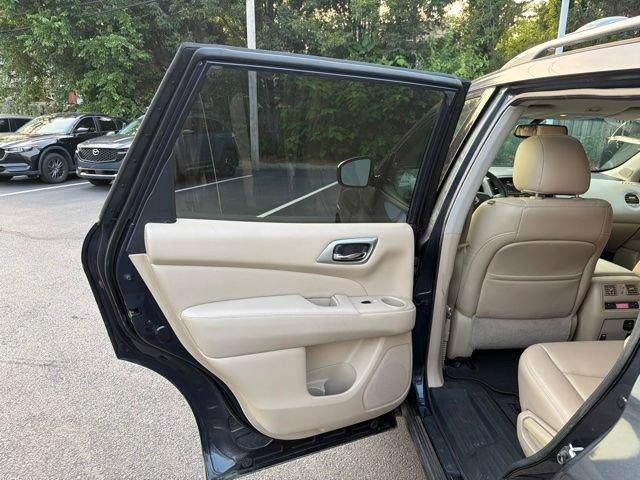 2016 Nissan Pathfinder 4WD 4dr SL