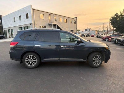 2016 Nissan Pathfinder 4WD 4dr SL