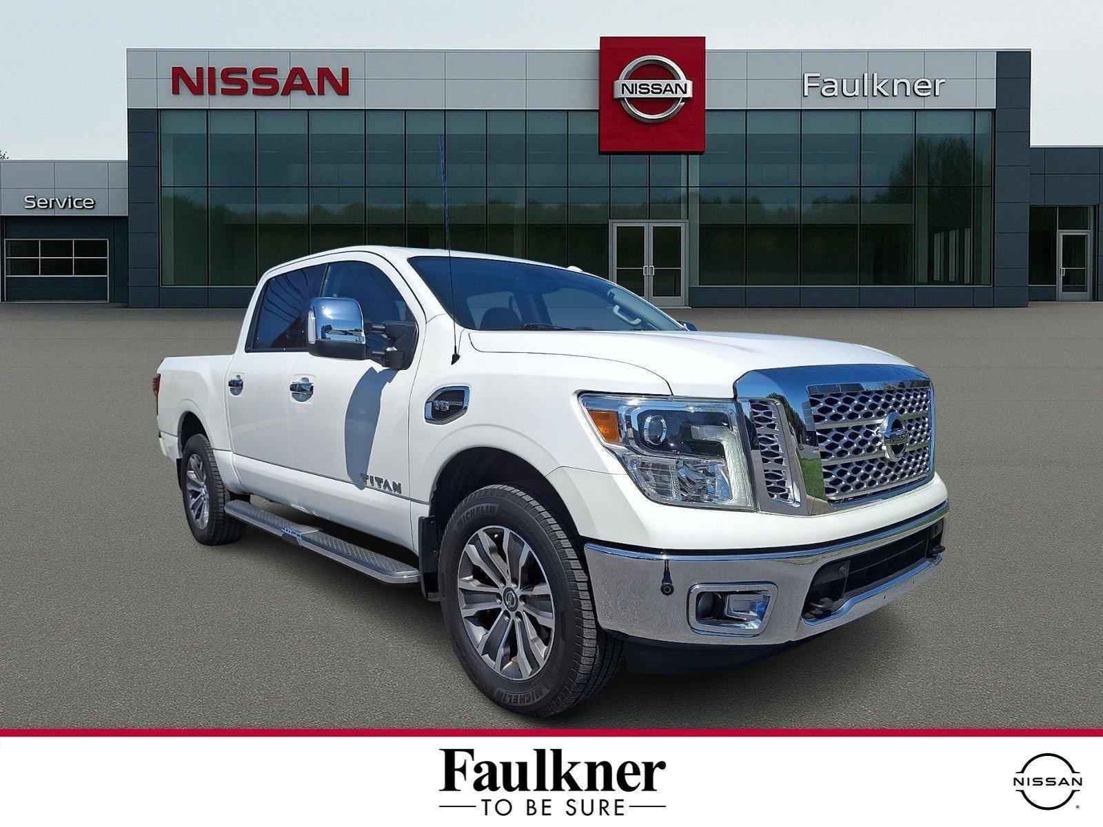 2017 Nissan Titan 4x4 Crew Cab SL